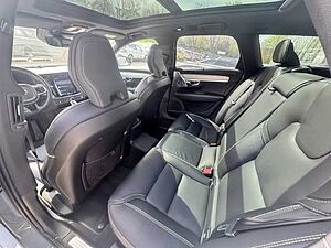 Volvo  V90 Recharge Ultimate, T8 AWD Plug-in Hybrid, Elektrisch/Benzin, Dark