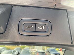 Volvo  V90 Ultimate, B4 Mild-Hybrid, Diesel, Bright