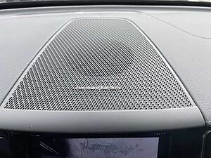 Volvo  XC60 Recharge Black Edition Ultimate, T8 AWD Plug-in Hybrid, Elektrisch/Benzin