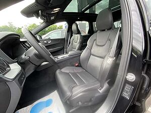 Volvo  XC60 Recharge Black Edition Ultimate, T8 AWD Plug-in Hybrid, Elektrisch/Benzin