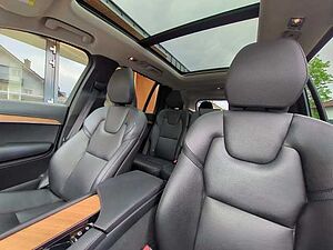 Volvo  XC90 Recharge Inscription, T8 AWD plug-in hybrid, 7 Sitze