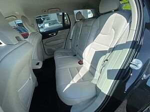Volvo  V60 Inscription, B6 Mild-Hybrid Benzin AWD