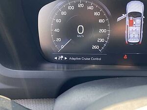 Volvo  XC90 Recharge R-Design, T8 AWD plug-in hybrid, 7 Sitze