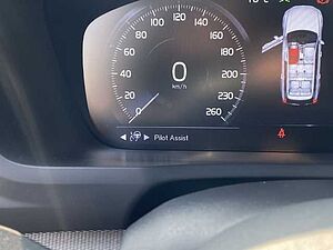 Volvo  XC90 Recharge R-Design, T8 AWD plug-in hybrid, 7 Sitze