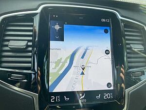 Volvo  XC90 Recharge R-Design, T8 AWD plug-in hybrid, 7 Sitze