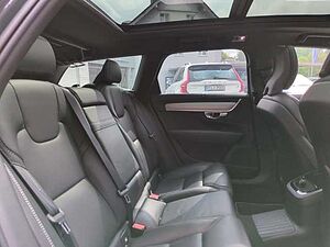 Volvo  V90 T8 TWIN ENGINE AWD Automatikgetriebe (223+65kW/303+87PS) R-Design
