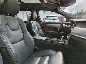 Volvo  V90 T8 TWIN ENGINE AWD Automatikgetriebe (223+65kW/303+87PS) R-Design