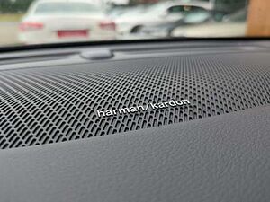 Volvo  V90 T8 TWIN ENGINE AWD Automatikgetriebe (223+65kW/303+87PS) R-Design