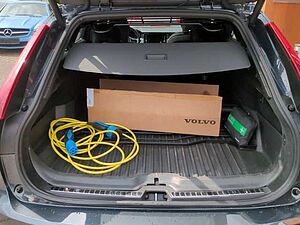 Volvo  V90 T8 TWIN ENGINE AWD Automatikgetriebe (223+65kW/303+87PS) R-Design