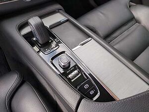 Volvo  XC90 Recharge R-Design Expression, T8 AWD Plug-in Hybrid
