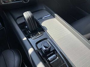 Volvo  S60 R-Design, B5 Mild-Hybrid Benzin