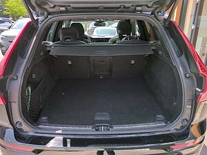 Volvo  XC60 Ultimate, B5 AWD Mild-Hybrid, Diesel, Dark
