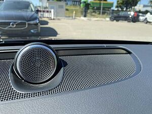 Volvo  V60 Ultimate, B4 Mild-Hybrid, Benzin, Dark