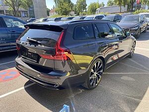 Volvo  V60 Ultimate, B4 Mild-Hybrid, Benzin, Dark