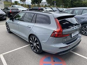Volvo  V60 Ultimate, B4 Mild-Hybrid, Diesel, Dark