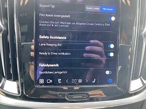 Volvo  V60 Ultimate, B4 Mild-Hybrid, Diesel, Dark