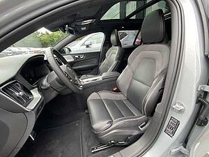 Volvo  V60 Ultimate, B4 Mild-Hybrid, Diesel, Dark