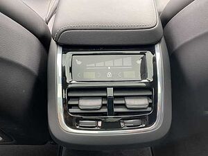 Volvo  V60 Ultimate, B4 Mild-Hybrid, Diesel, Dark