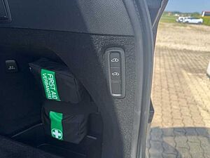 Volvo  XC90 Ultra, T8 AWD Plug-in Hybrid, Elektrisch/Benzin, Dark, 7 Sitze