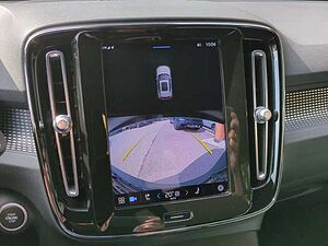 Volvo  XC40 Plus, B3 Mild-Hybrid, Benzin, Dark