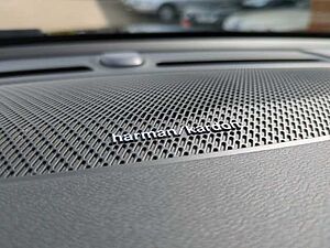 Volvo  XC40 Recharge Plus, T4 Plug-in Hybrid, Elektrisch/Benzin, Bright