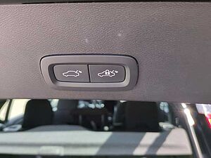 Volvo  XC40 Recharge Plus, T4 Plug-in Hybrid, Elektrisch/Benzin, Bright