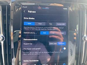 Volvo  V90 Recharge Plus, T6 AWD Plug-in Hybrid, Elektrisch/Benzin, Dark