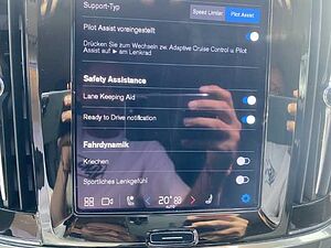 Volvo  V90 Recharge Plus, T6 AWD Plug-in Hybrid, Elektrisch/Benzin, Dark