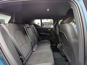Volvo  XC40 Plus, B4 AWD Mild-Hybrid, Benzin, Bright