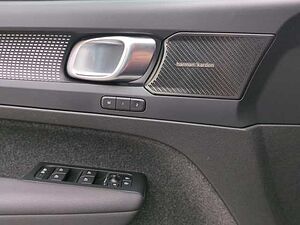Volvo  XC40 Plus, B4 AWD Mild-Hybrid, Benzin, Bright
