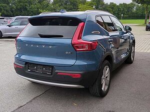 Volvo  XC40 Plus, B4 AWD Mild-Hybrid, Benzin, Bright
