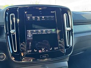 Volvo  XC40 R-Design, B4 Mild-Hybrid Benzin