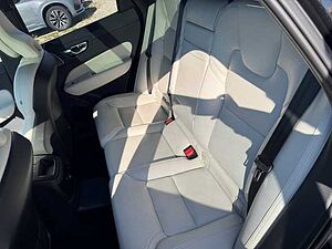 Volvo  XC60 T8 TWIN ENGINE AWD Automatikgetriebe (223+65kW/303+87PS) Inscription
