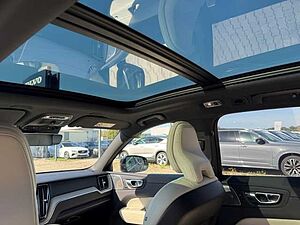 Volvo  XC60 T8 TWIN ENGINE AWD Automatikgetriebe (223+65kW/303+87PS) Inscription