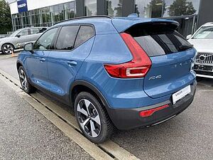 Volvo  XC40 Plus, B4 Mild-Hybrid, Benzin, Dark
