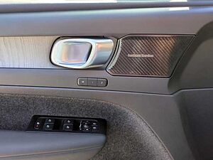 Volvo  XC40 Inscription, B4 AWD Mild-Hybrid Benzin