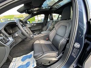 Volvo  S60 Recharge Plus, T8 AWD Plug-in Hybrid, Elektrisch/Benzin, Dark