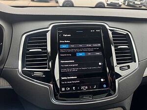 Volvo  XC90 Ultra, T8 AWD Plug-in Hybrid, Elektrisch/Benzin, Dark, 7 Sitze