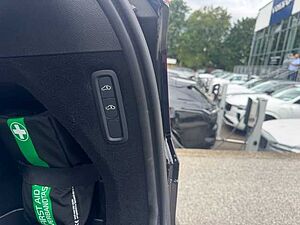 Volvo  XC90 Ultra, T8 AWD Plug-in Hybrid, Elektrisch/Benzin, Dark, 7 Sitze