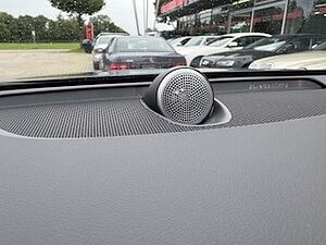 Volvo  V90 Recharge Ultimate, T8 AWD Plug-in Hybrid, Elektrisch/Benzin, Bright