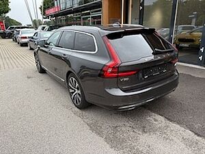 Volvo  V90 Recharge Ultimate, T8 AWD Plug-in Hybrid, Elektrisch/Benzin, Bright