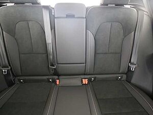 Volvo  XC40 Core, B3 Mild-Hybrid, Benzin