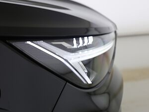 Volvo  XC40 Core, B3 Mild-Hybrid, Benzin