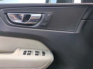 Volvo  XC60 T5 AWD Geartronic (184KW/250PS) Inscription aut.