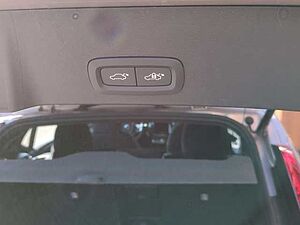 Volvo  XC40 Plus, B4 AWD Mild-Hybrid, Benzin, Bright