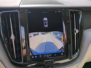 Volvo  XC60 Plus, B4 AWD Mild-Hybrid, Diesel, Dark