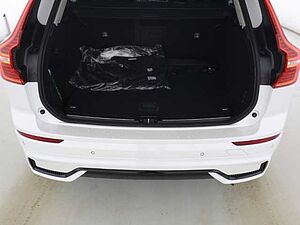 Volvo  XC60 Ultra, B5 AWD Mild-Hybrid, Benzin, Dark