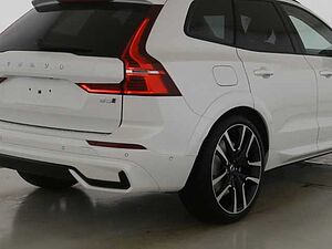 Volvo  XC60 Ultra, B5 AWD Mild-Hybrid, Benzin, Dark