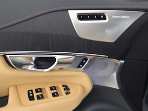 Volvo  XC90 Plus, T8 AWD Plug-in Hybrid, Elektrisch/Benzin, Bright, 7 Sitze