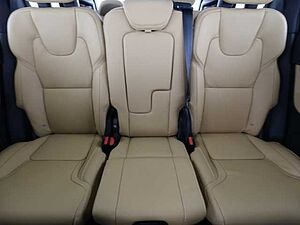 Volvo  XC90 Plus, T8 AWD Plug-in Hybrid, Elektrisch/Benzin, Bright, 7 Sitze